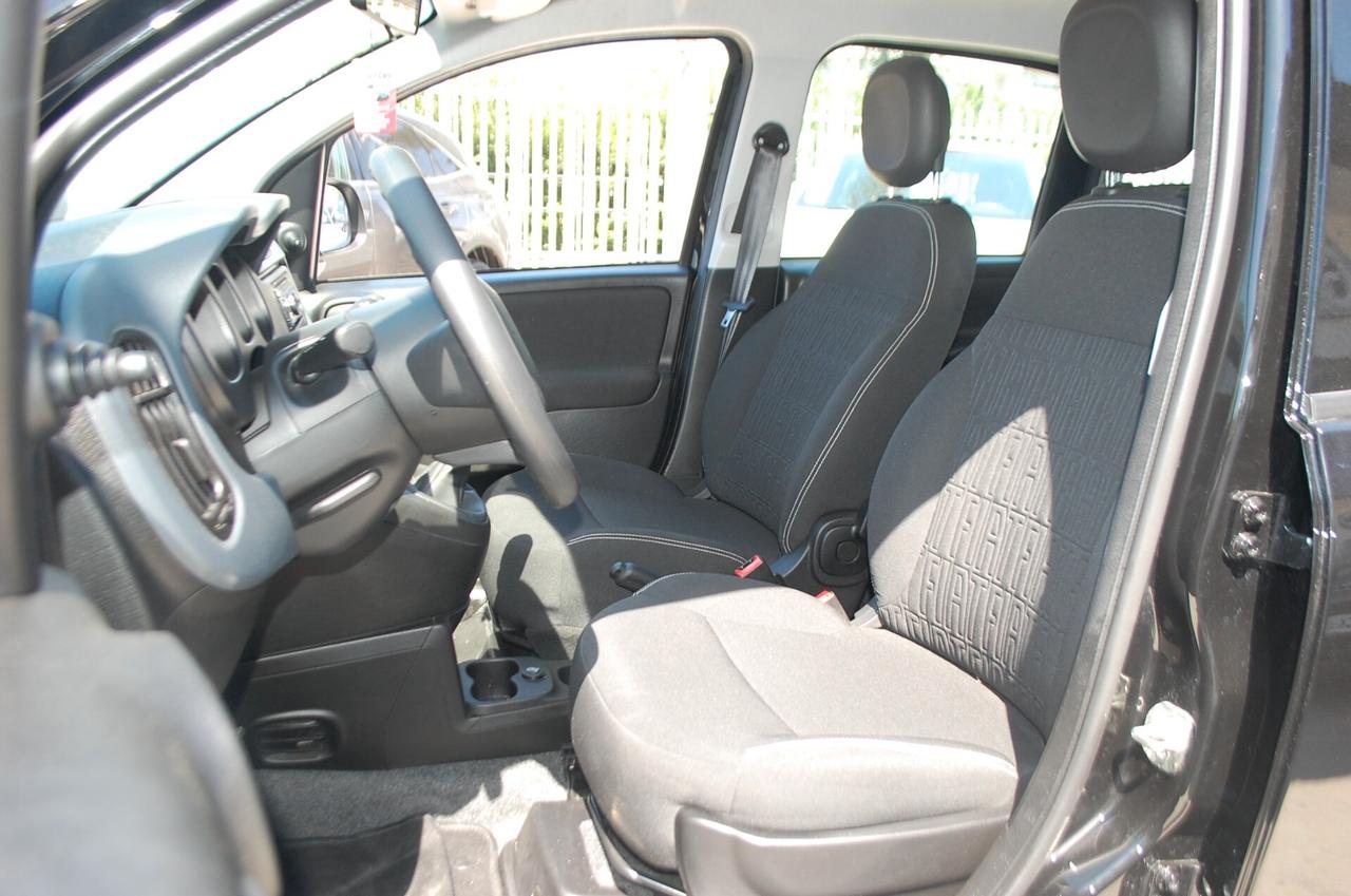 Fiat Panda 1.0 firefly hybrid 70CV S&S Uff Italy Clima City