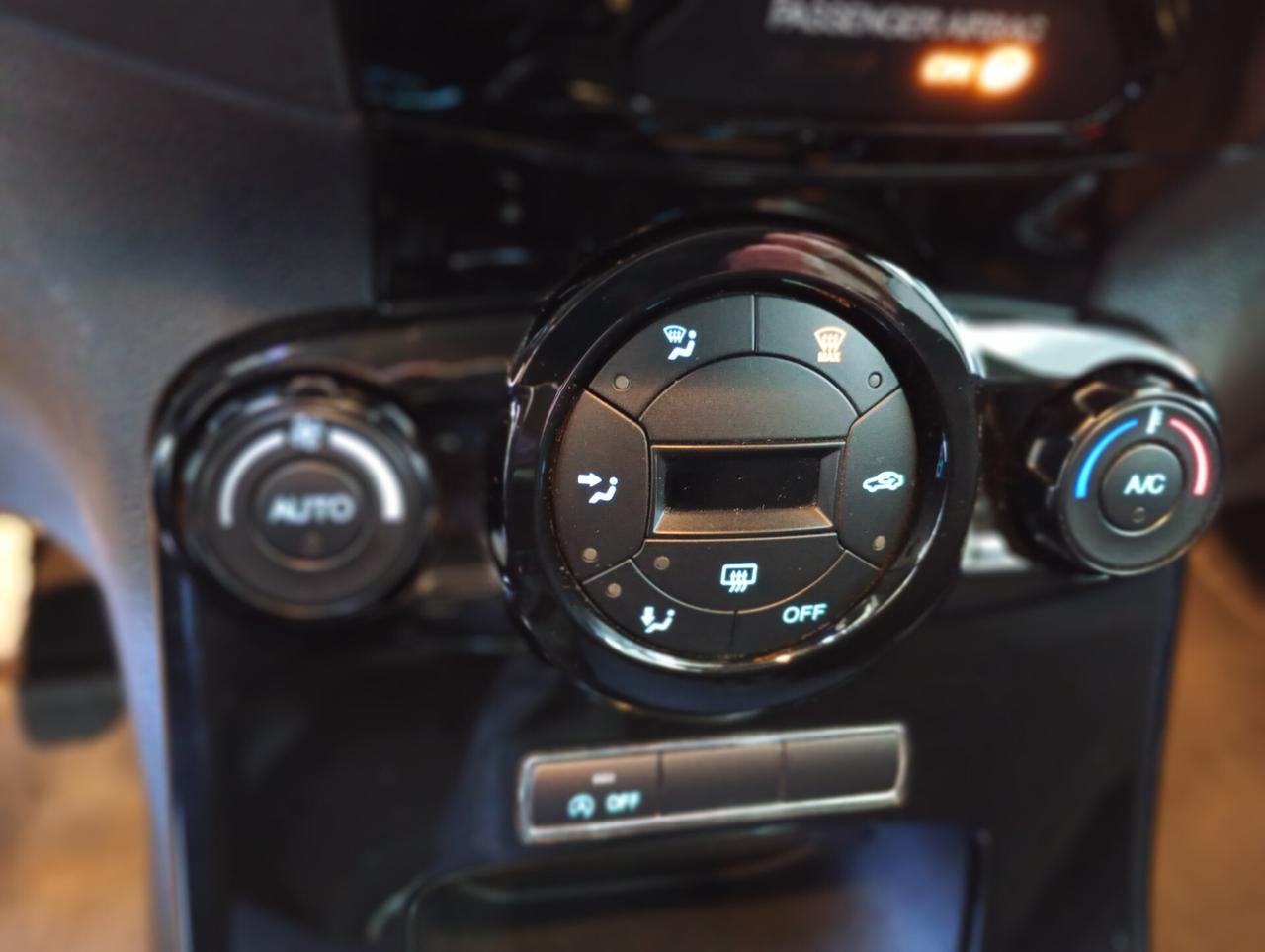 Ford Fiesta 1.0 80CV 5 porte