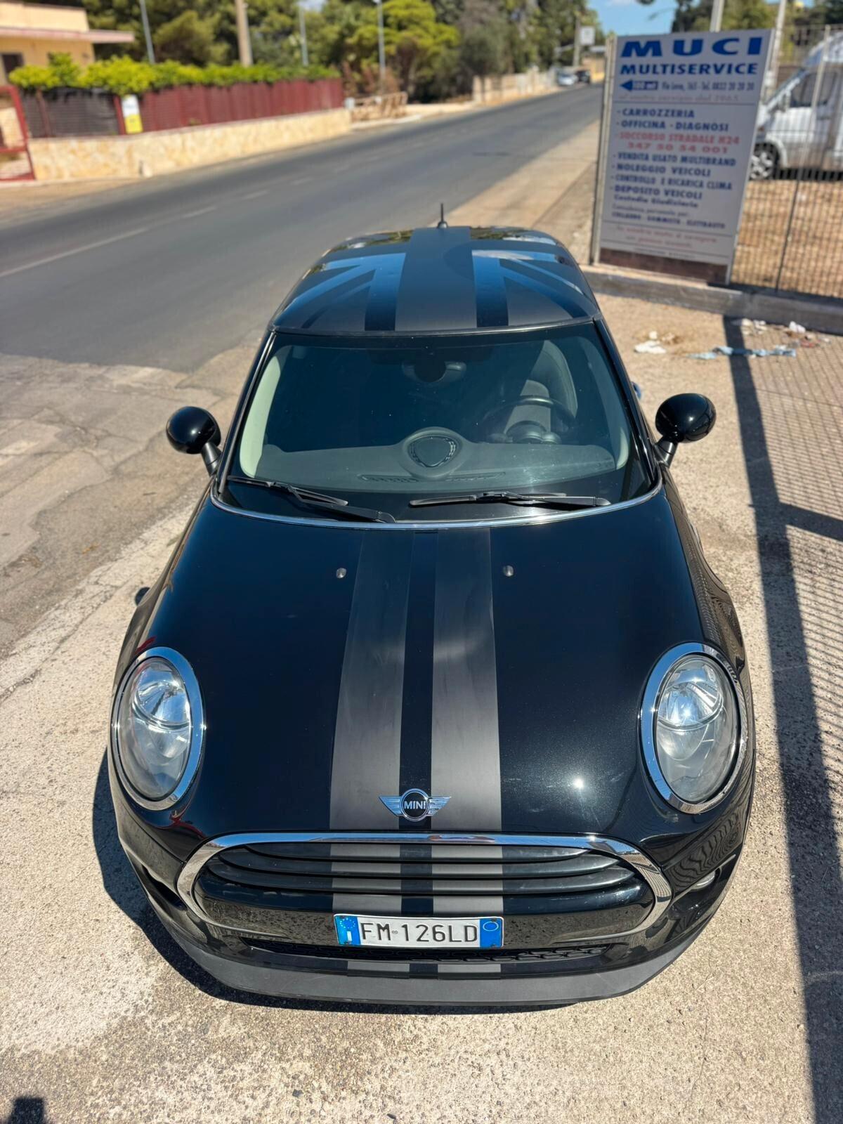 Mini Cooper D 1.5 DIESEL - 2017