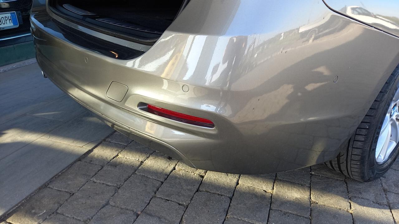 Bmw 318 318d Touring Business Advantage aut.