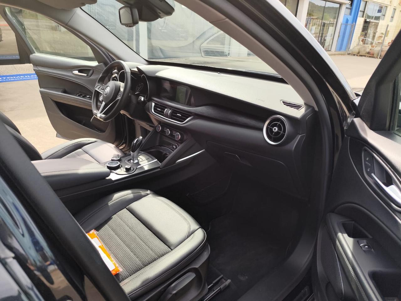Alfa Romeo Stelvio 2.2 Turbodiesel 210 CV AT8 Q4 Super