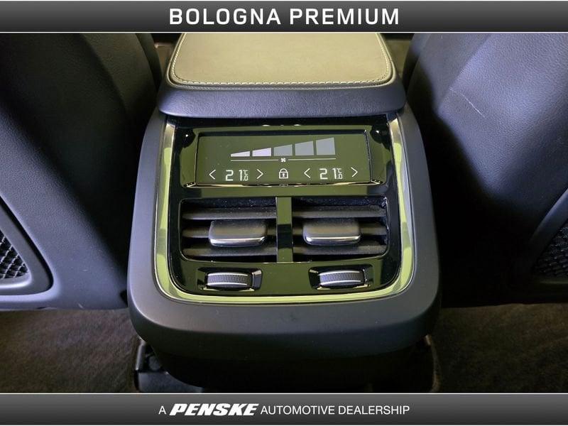 Volvo XC90 XC90 B5 (d) AWD Geartronic 7 posti R-design