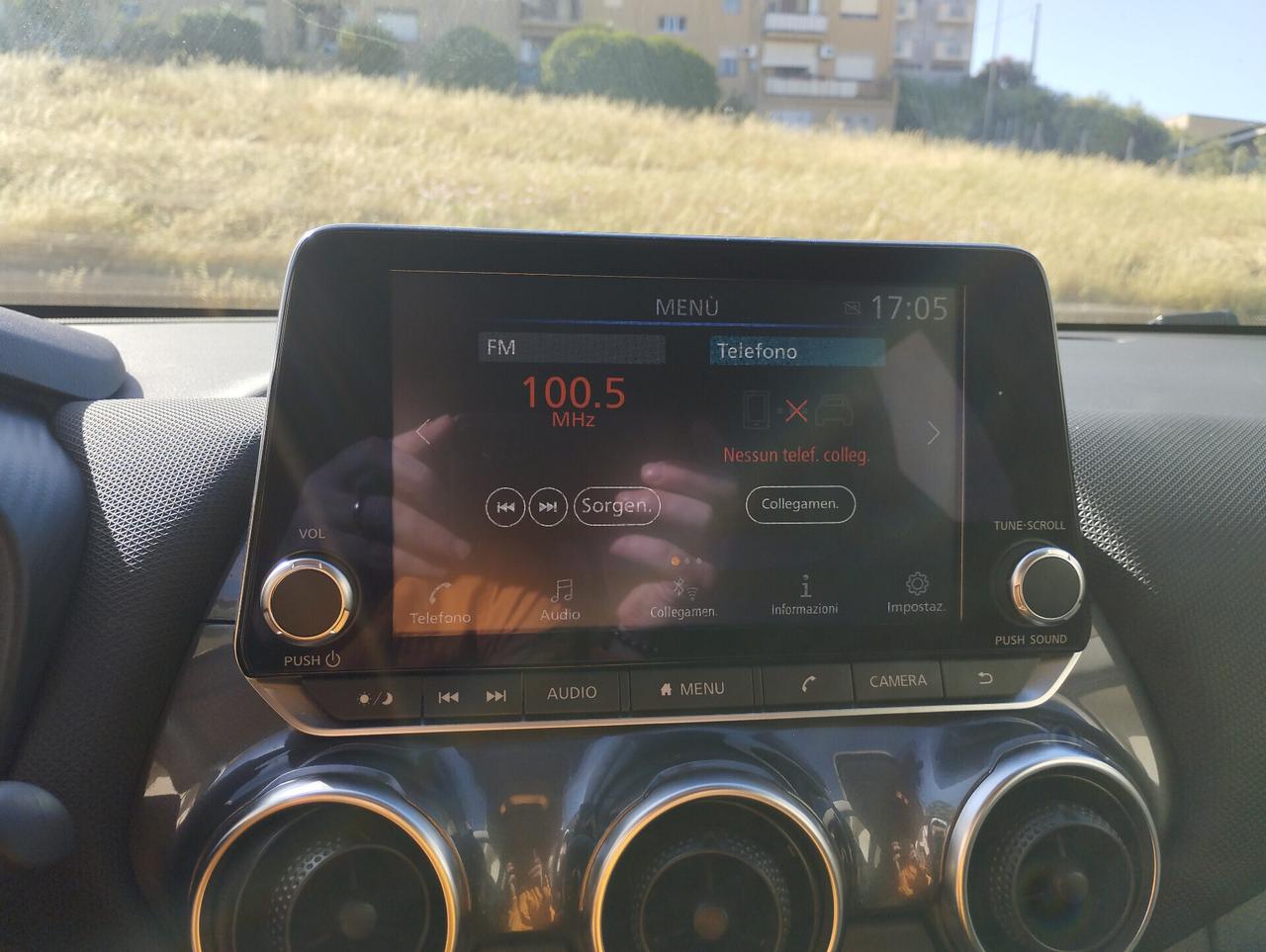 Nissan Juke 1.0 DIG-T 114 CV N-Connecta
