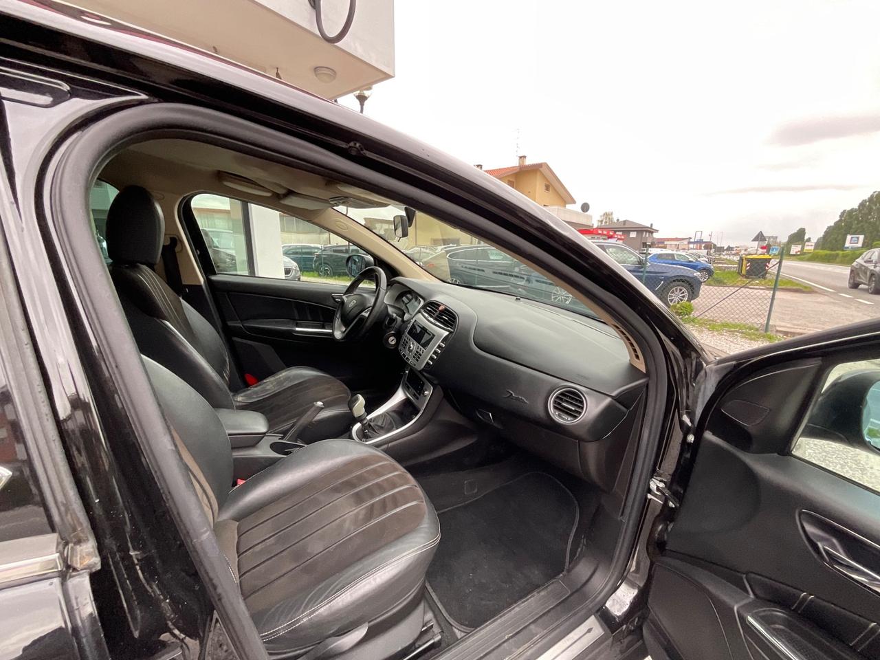 Lancia Delta 1.6 MJT DPF Platino