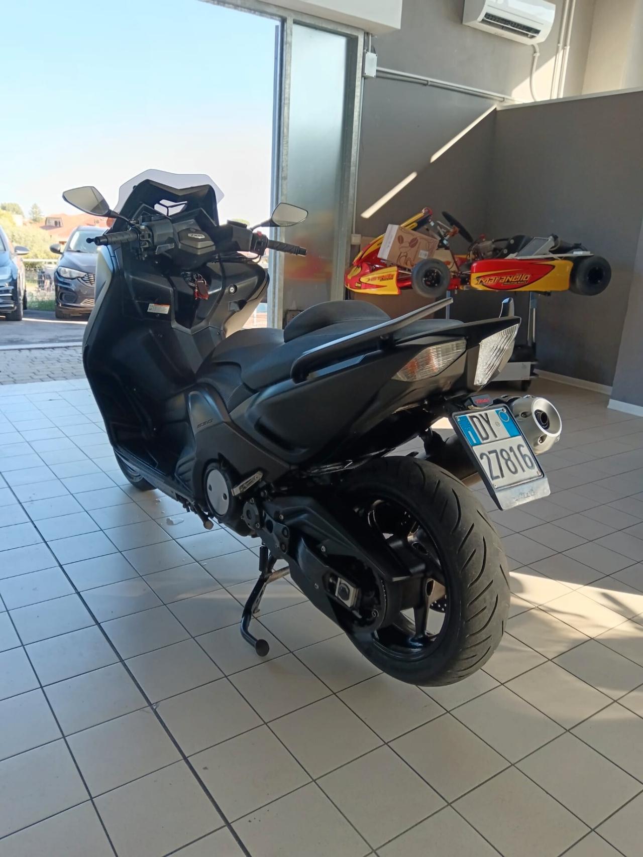 Yamaha Tmax 530