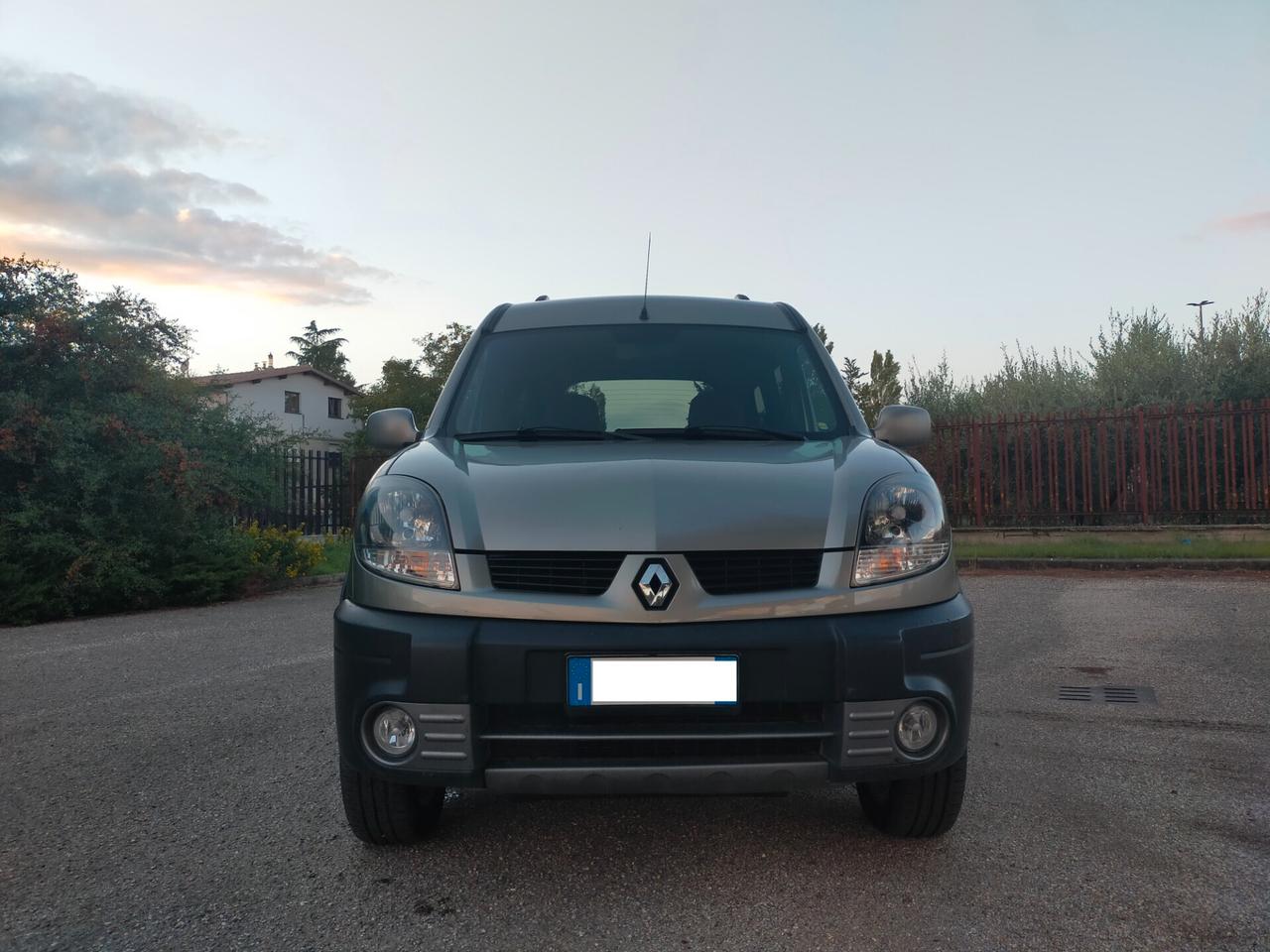 Renault kangoo 1.9 dci 4x4 adatta per neopatentati