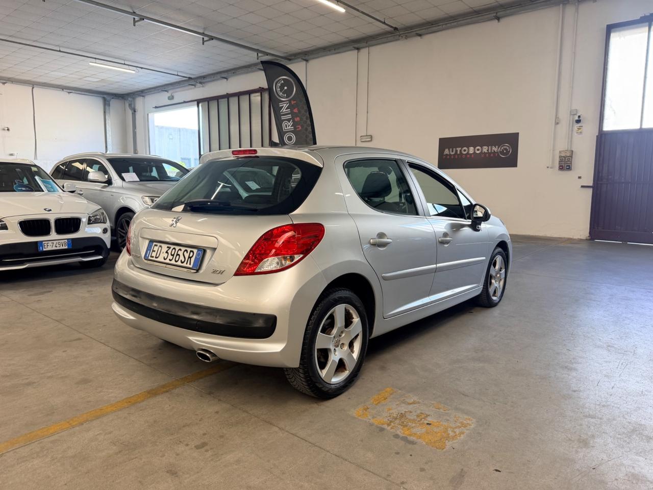 Peugeot 207 1.6 8V HDi 112CV 5p. XS