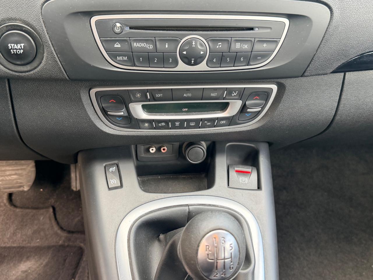 Renault Scenic 1.5 DCI 7 POSTI FULL NAVI