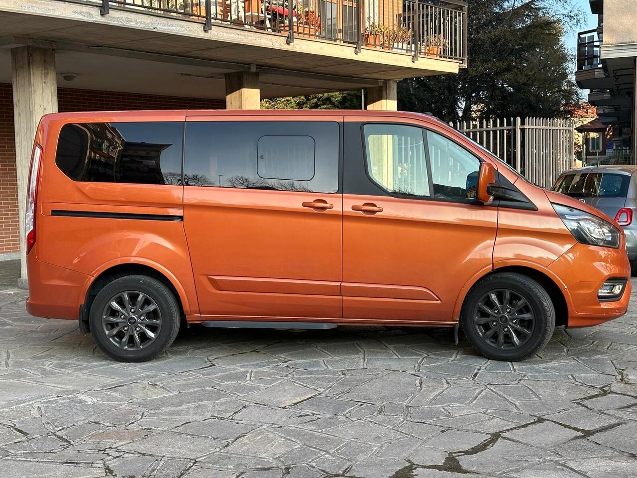 Ford Tourneo Custom Tourneo Custom 310 2.0 TDCi 130CV PC Titanium