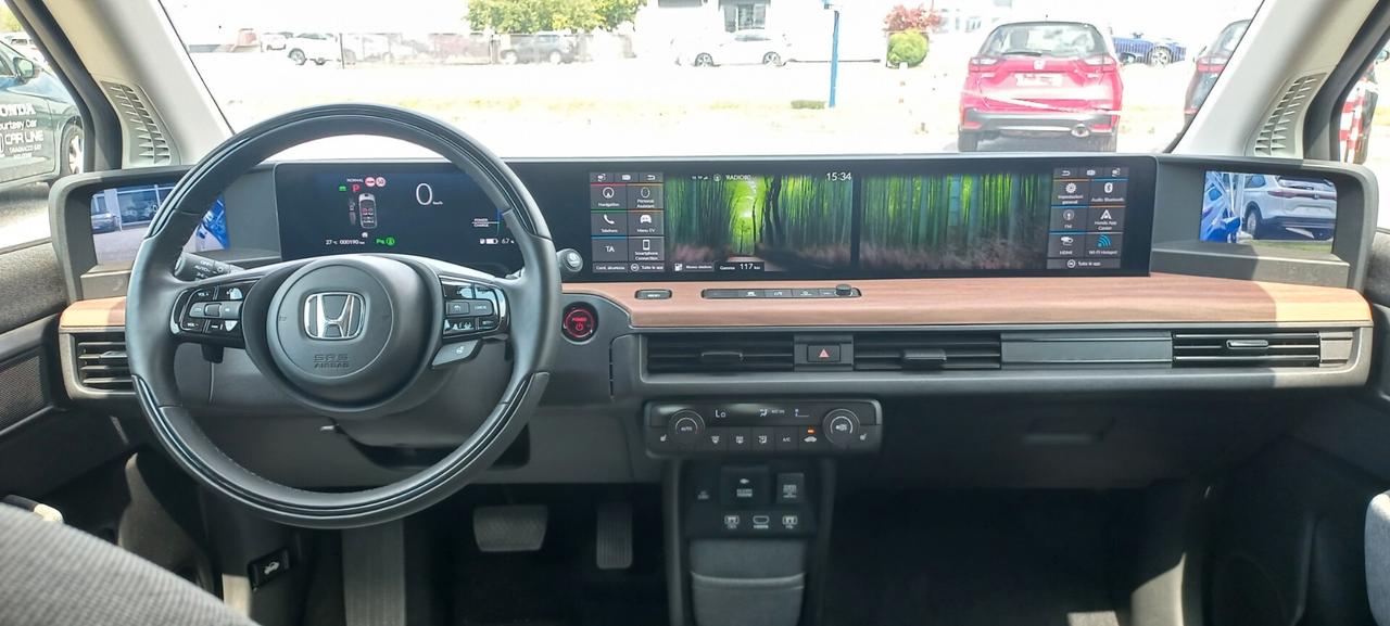 Honda e Advance 17