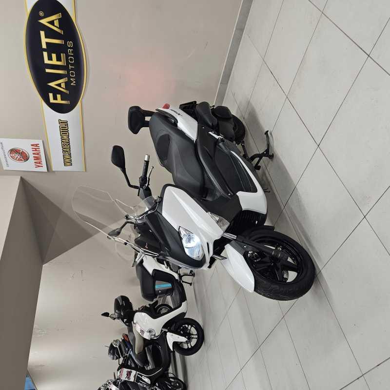 Yamaha X-Max 250 - 2012