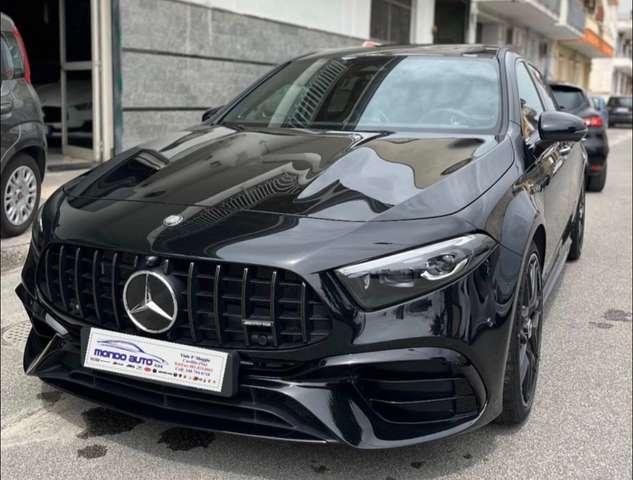 Mercedes-Benz A 45 AMG 2.0 421 CV TURBO AUTO 4 MATIC AMG PERFORMANCE