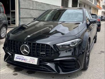 Mercedes-Benz A 45 AMG 2.0 421 CV TURBO AUTO 4 MATIC AMG PERFORMANCE