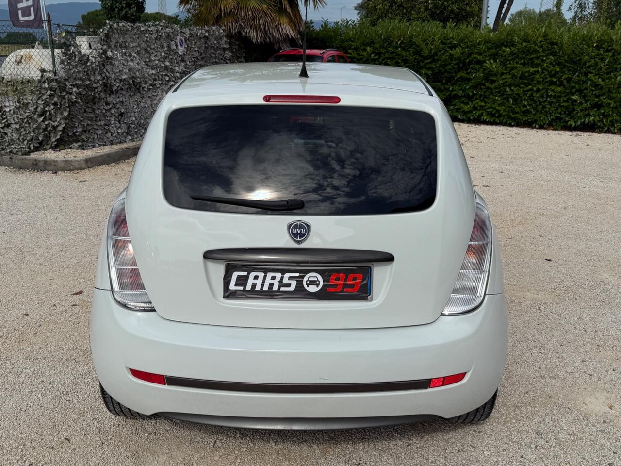 Lancia Ypsilon 1.4 16V MomoDesign