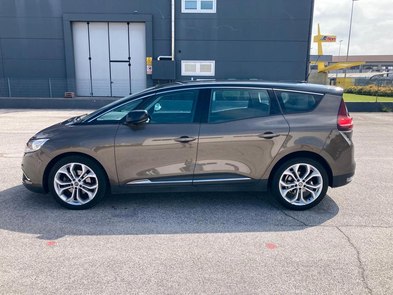 Renault Grand Scenic Blue dCi 120 CV EDC Initiale Paris