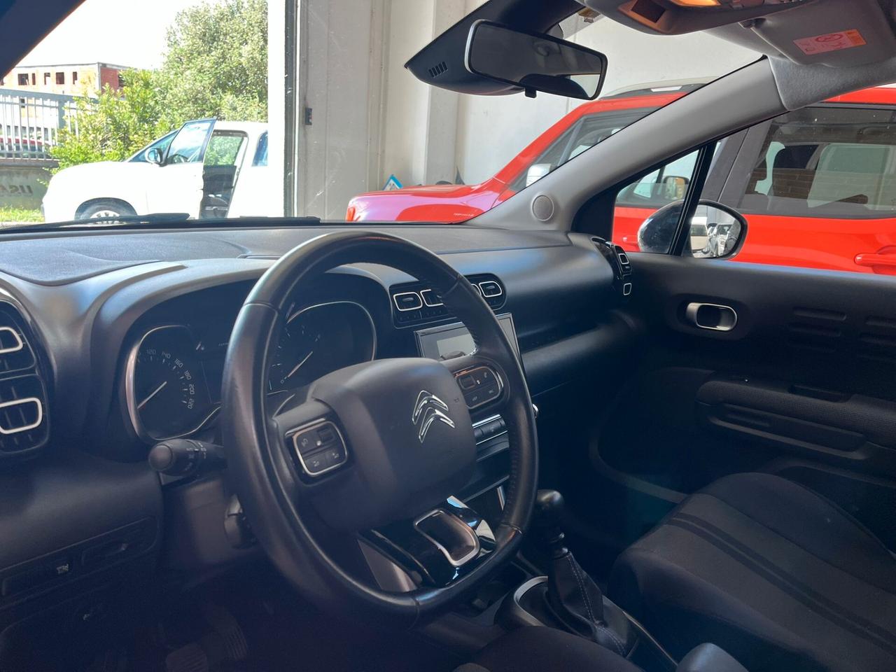 Citroen C3 Aircross BlueHDi 100 S&S Shine 2