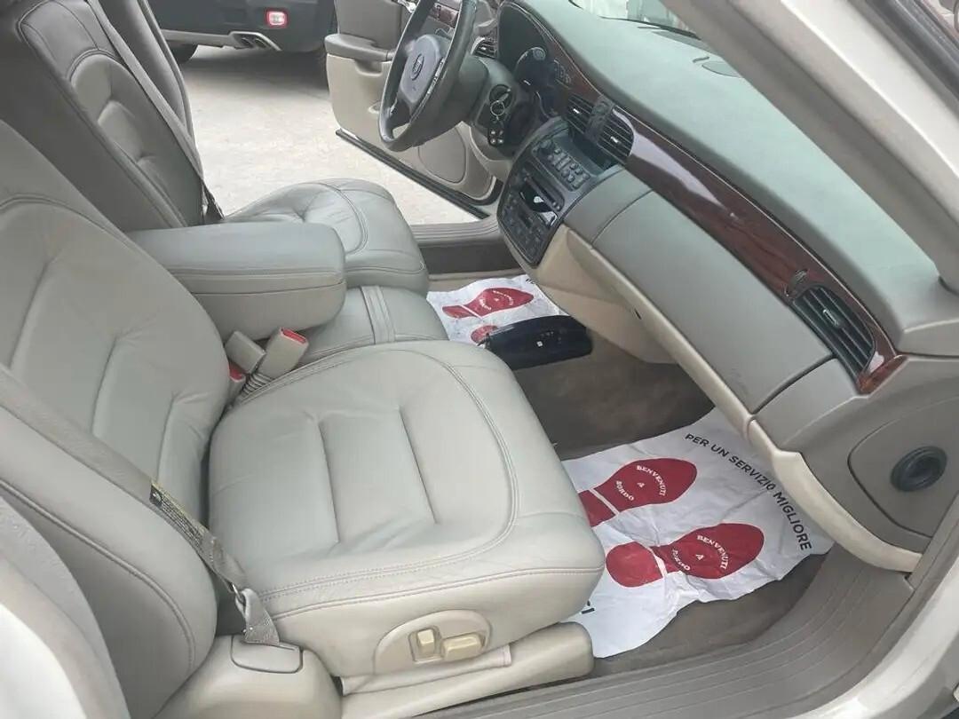 Cadillac Deville Sedan Stretch Limousine