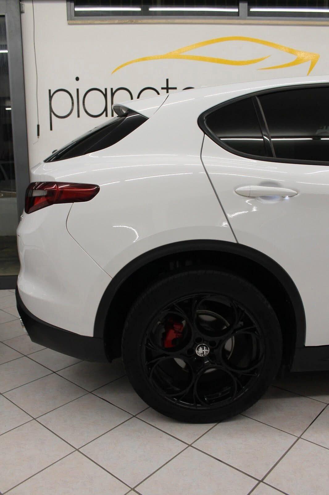 Alfa Romeo Stelvio 2.2 Turbodiesel 210 CV AT8 Q4 Super