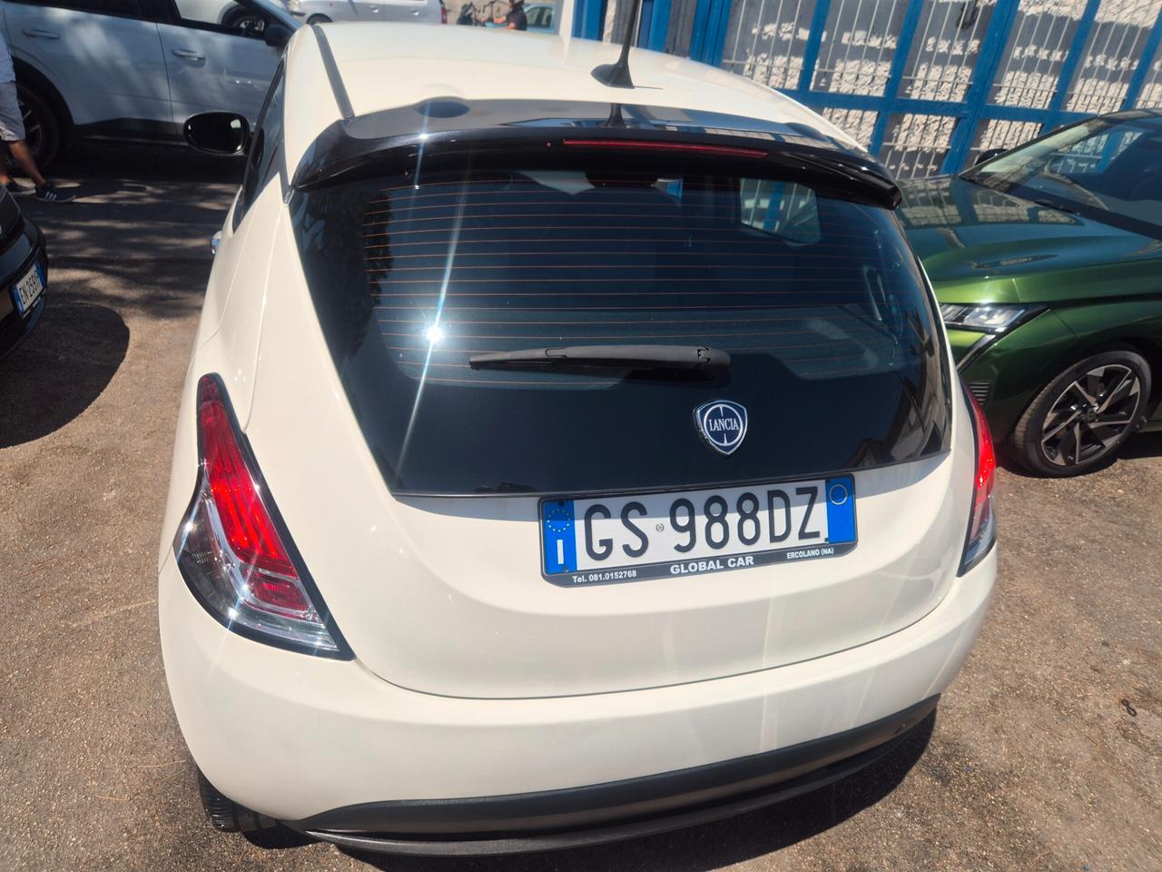 Lancia Ypsilon 1.0 FireFly solo 6000 km ANNO 2023