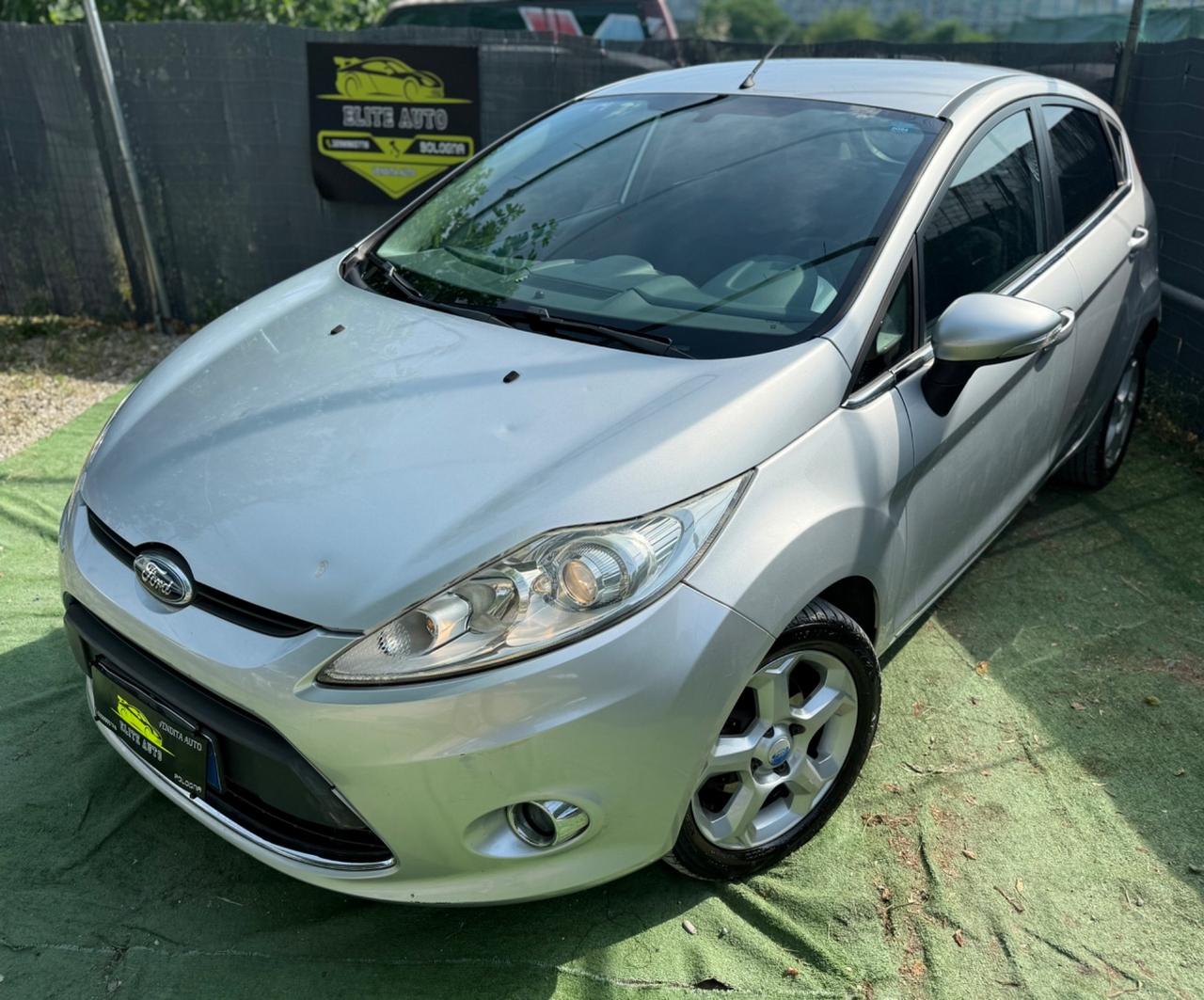 Ford FIESTA 1.4 GPL TITANIUM 5 PORTE NEOPATENTATI