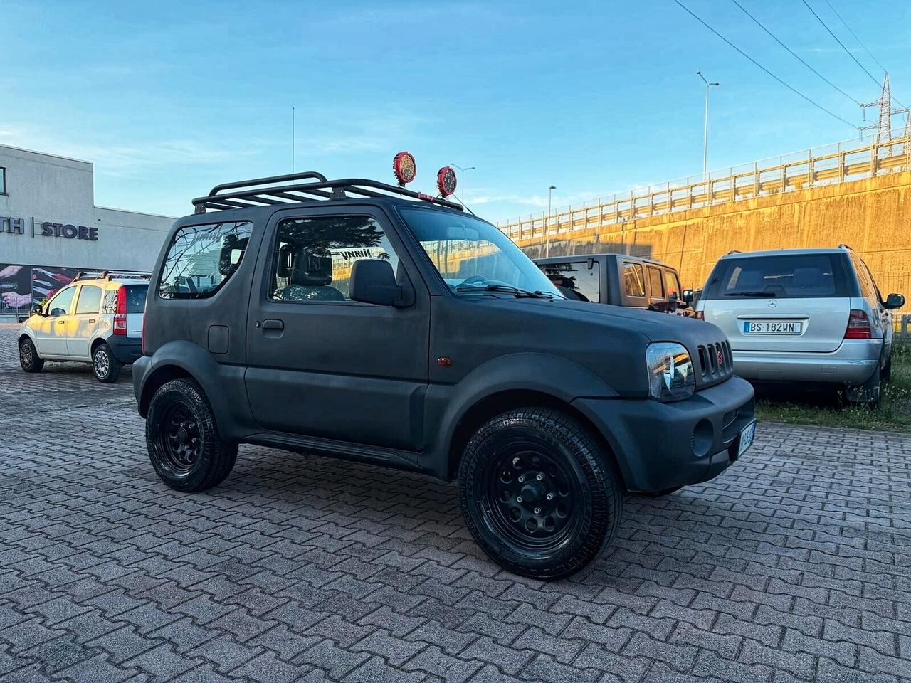 Suzuki Jimny 1.3i 16V cat 4WD JLX OK NEOPATENTATI VERNICE SPECIALE CAMERA
