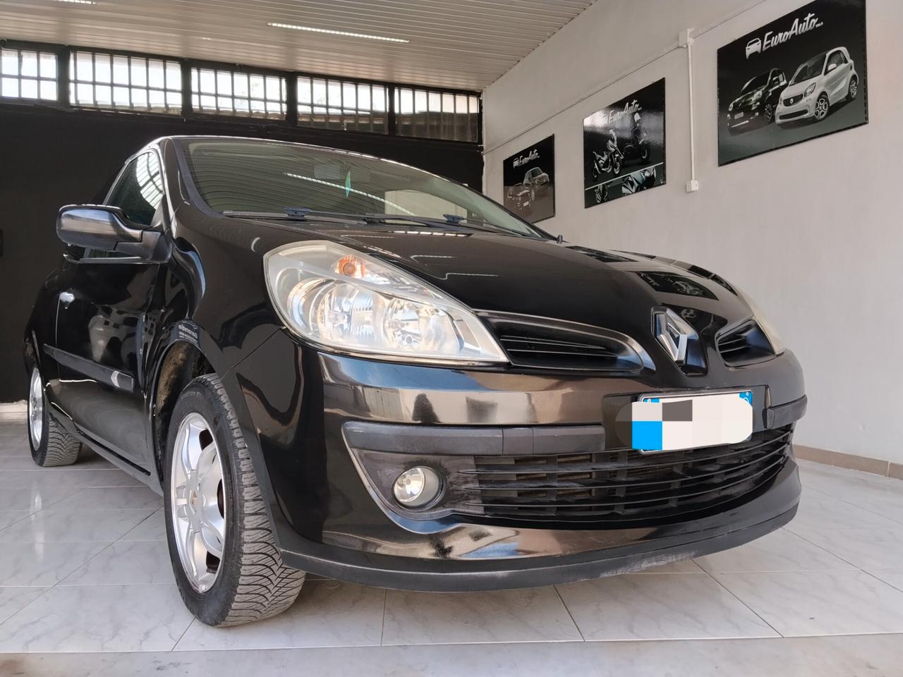 Renault Clio 1.5 diesel CON GARANZIA