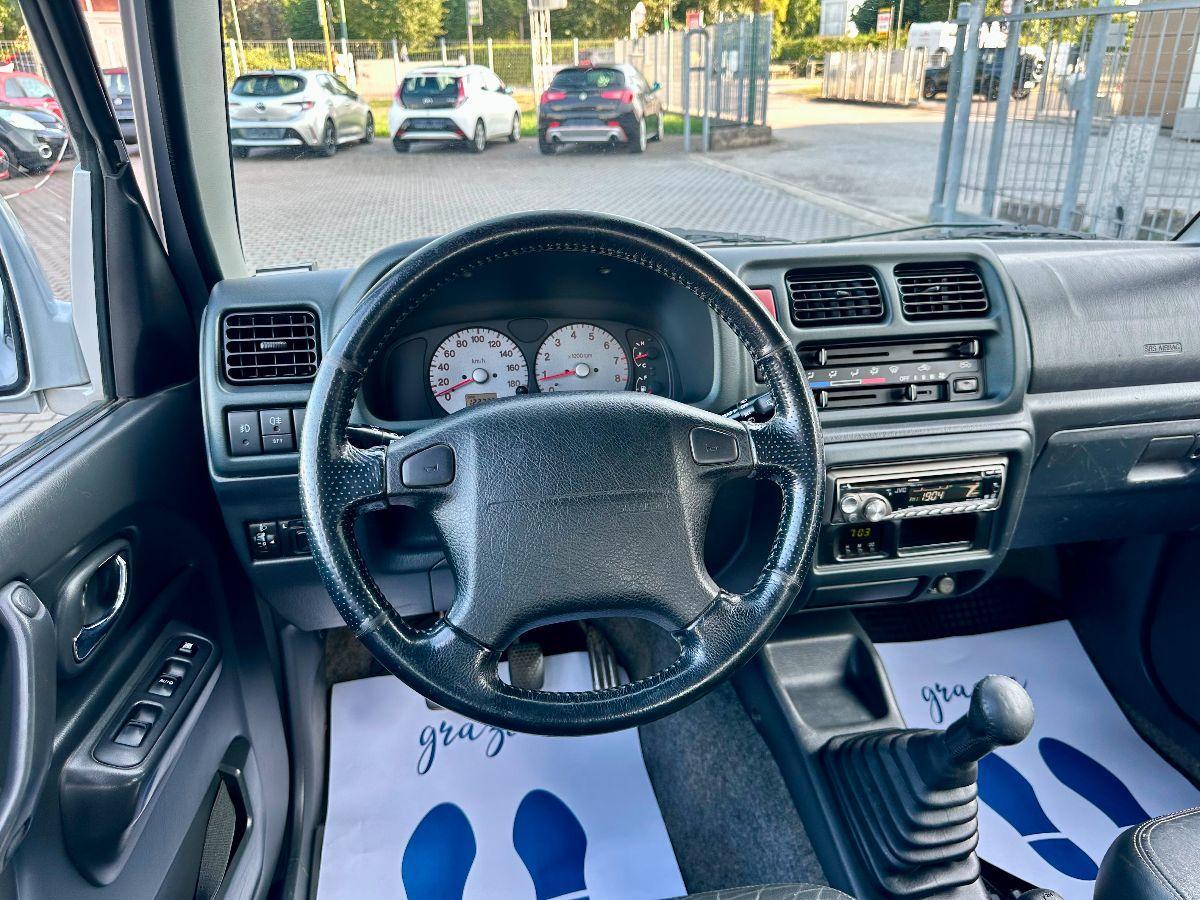 SUZUKI - Jimny - 1.3i 16V 4WD JLX Mode