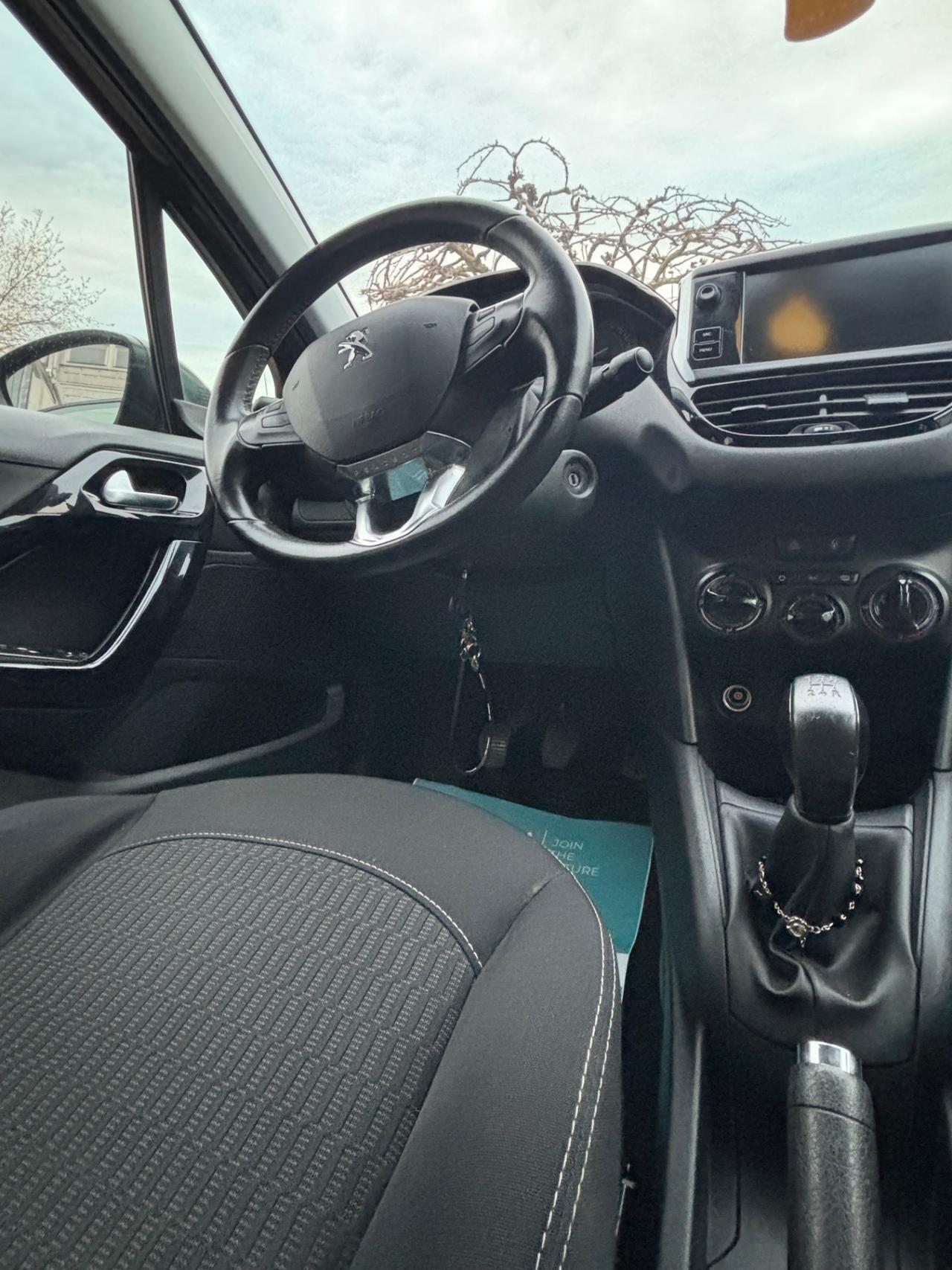 Peugeot 208 BlueHDi 75 5 porte Allure