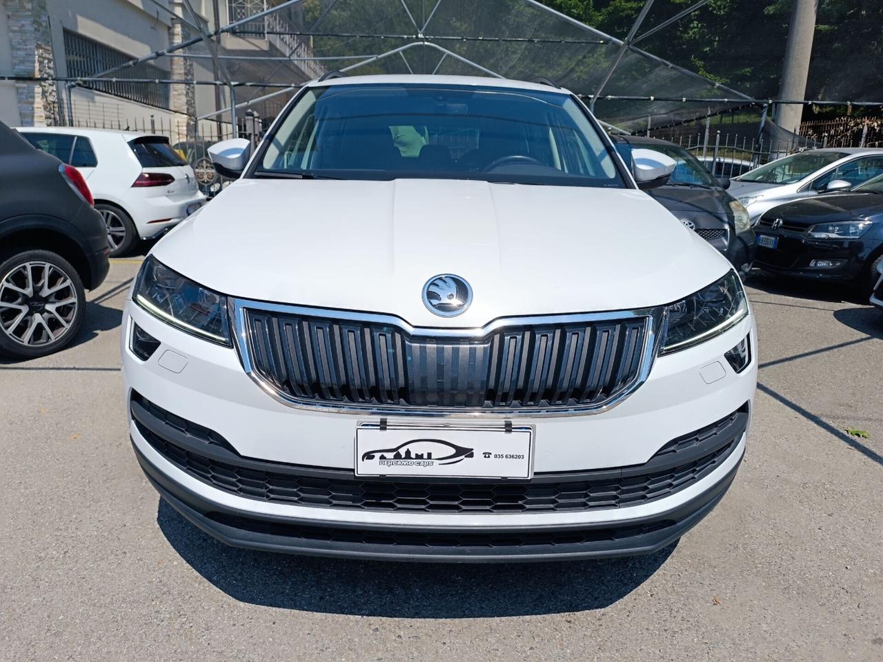 Skoda Karoq 1.6 TDI SCR DSG Executive NAVI, RETROCAMERA