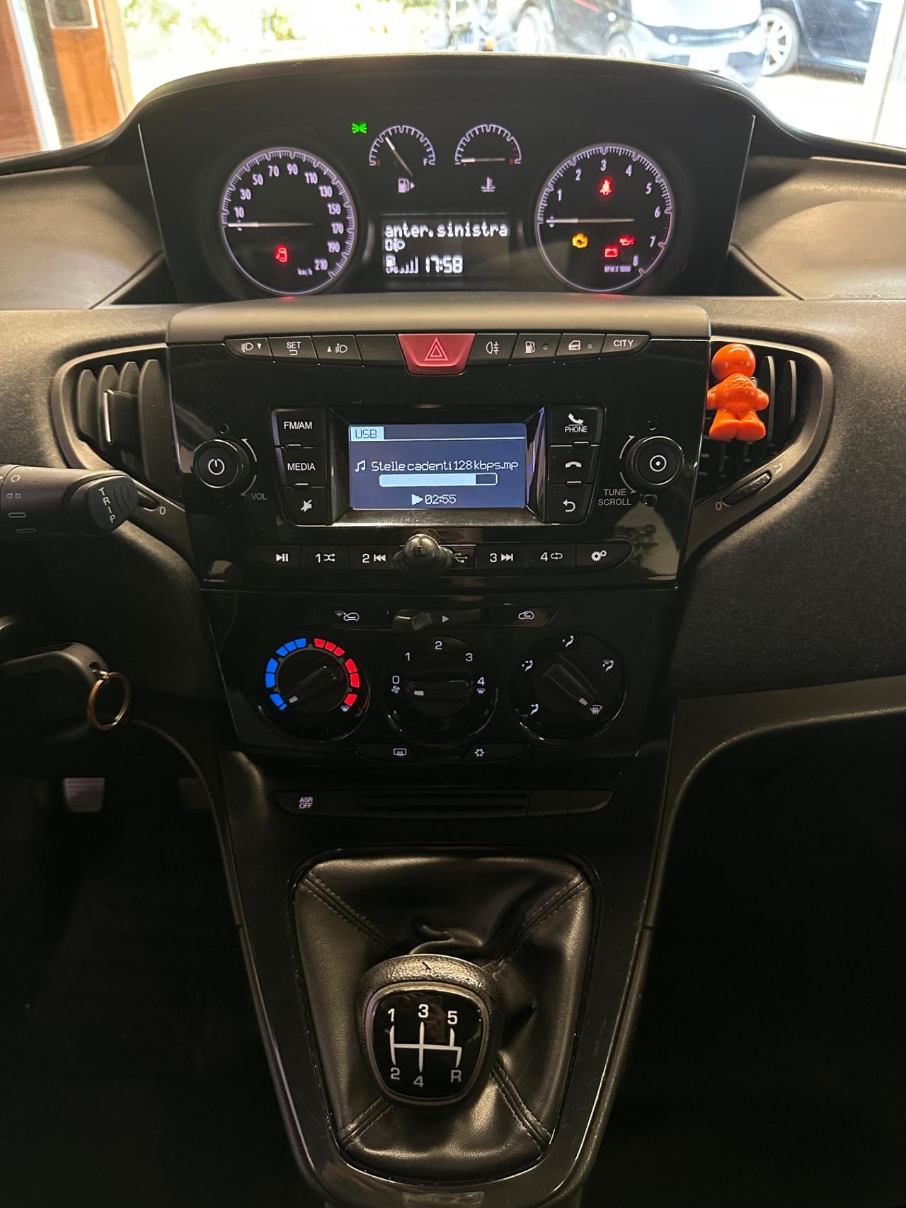 Lancia Ypsilon 1.2 69 CV 5 porte GPL Ecochic Elefantino