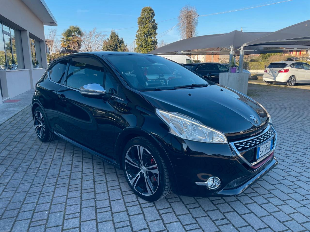 Peugeot 208 1.6 THP 200 CV 3 porte GTi