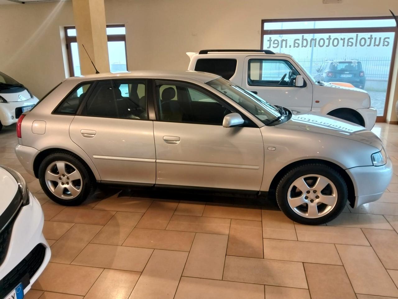 Audi A3 1.8 20V cat 5p. Ambiente gpl