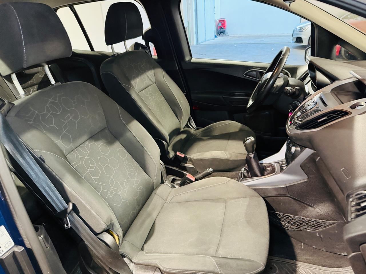 Ford B-Max 1.4 90 CV GPL Titanium*NEOPATENTATI*