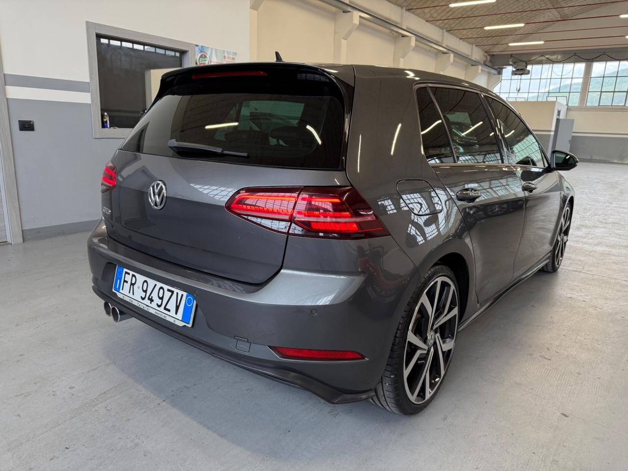 Volkswagen Golf GTD 2.0 TDI DSG 2018 184cv