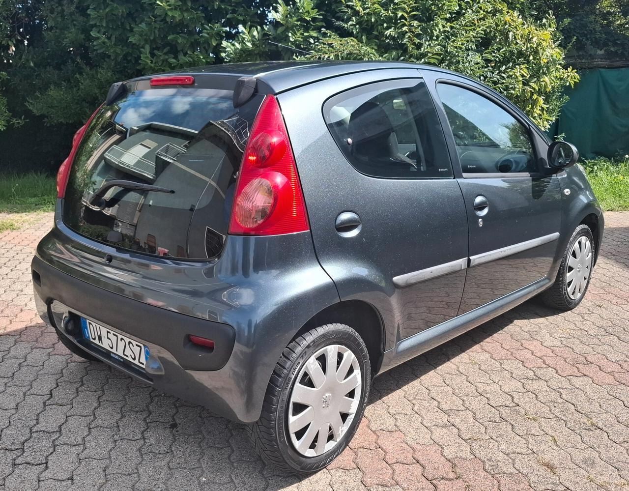 Peugeot 107 1.0 68CV 5p. Plaisir neopatentati
