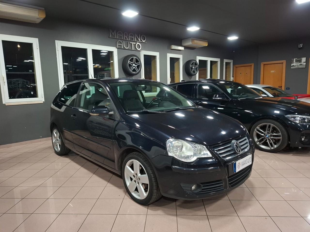 Volkswagen Polo 1.4 TDI 3 porte Sportline NEOPATENTATI