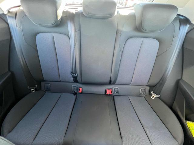 AUDI Q2 30 TDI S tronic Business