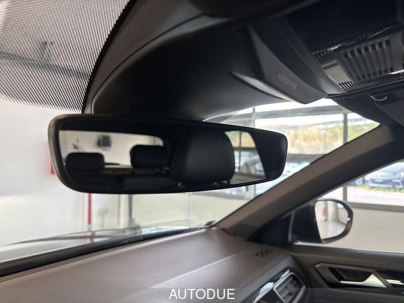 Volkswagen T-Roc 1.5 TSI ACT R-LINE DSG 150 CV