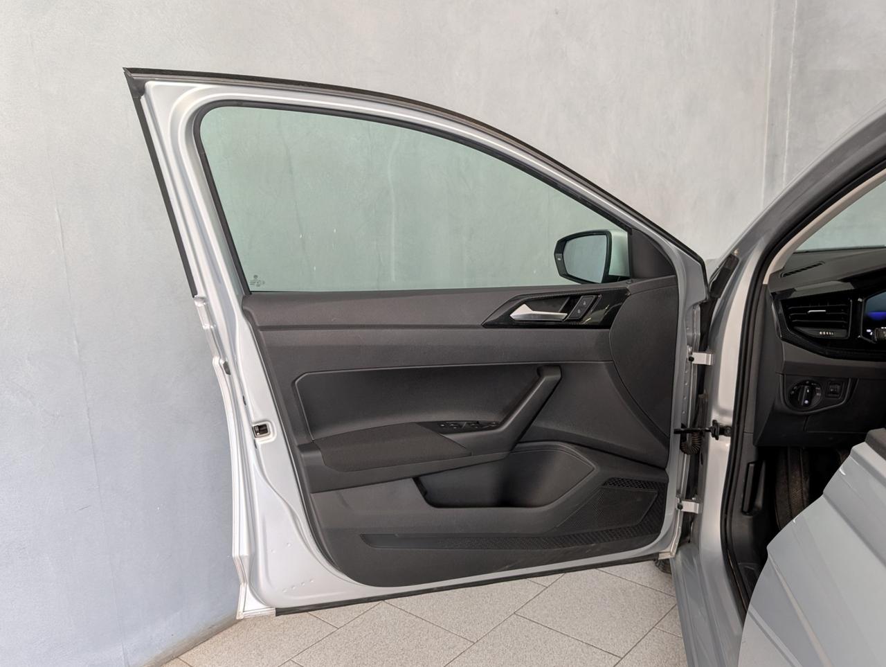 Volkswagen polo vi 1.0 80cv Life