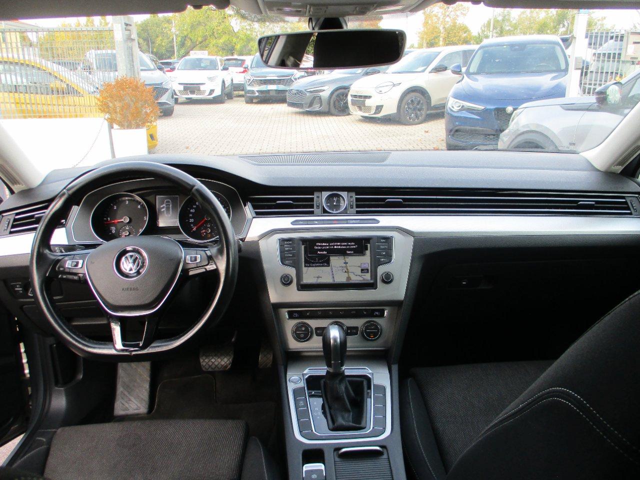Volkswagen Passat Variant 2.0 tdi Business 150cv dsg NAVI/ACC/SediliRisc