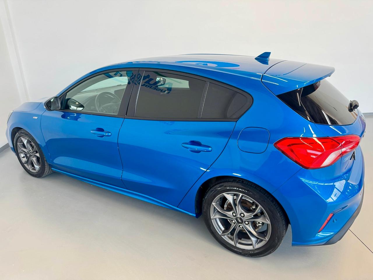 Ford Focus 1.0 EcoBoost Hybrid 125 CV 5p. ST-Line