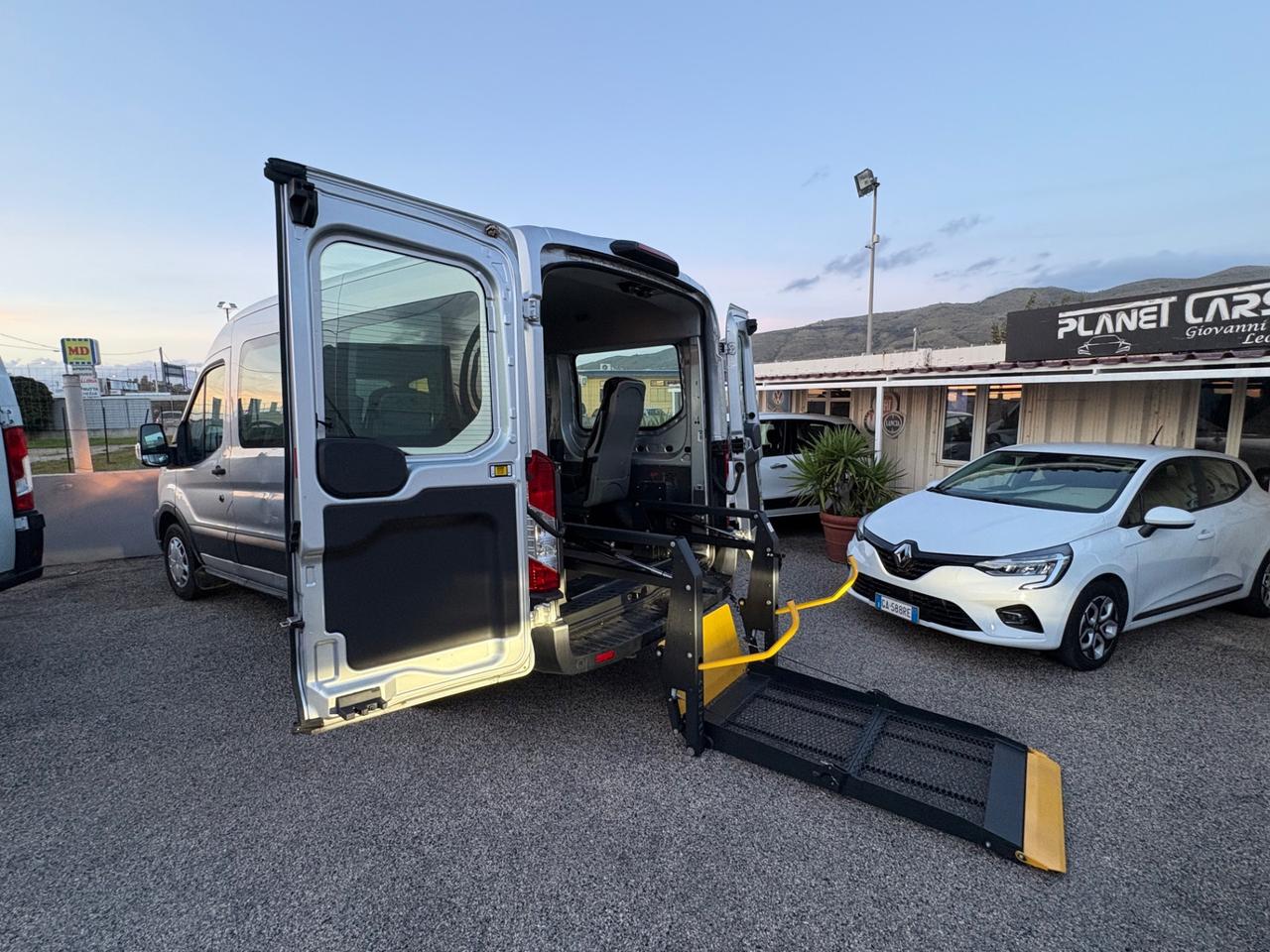 Ford Transit 2.0cc 130CV 9 posti trasporto disabili