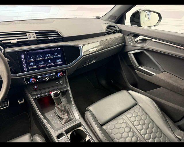 AUDI RS Q3 SPB quattro S tronic