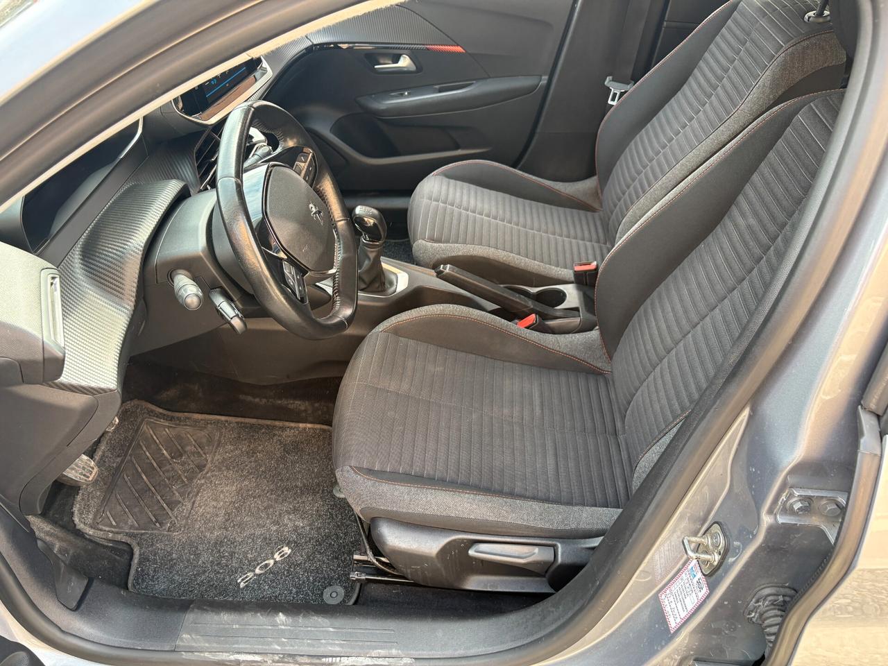 Peugeot 208 1.2 Benz 5p -Unico proprietario