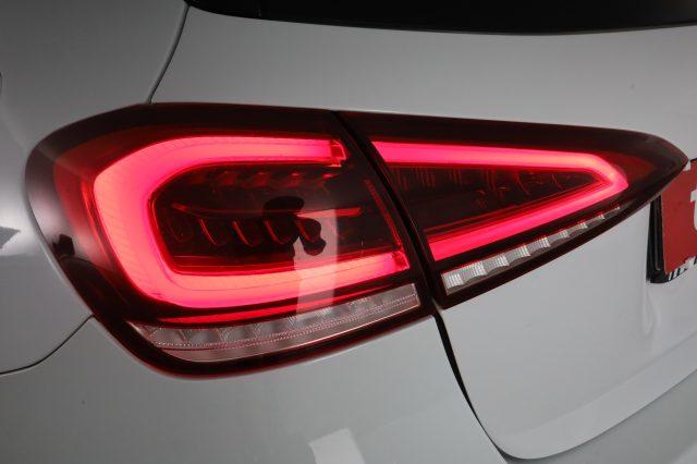 MERCEDES-BENZ A 180 A 180 d Automatic Business Extra