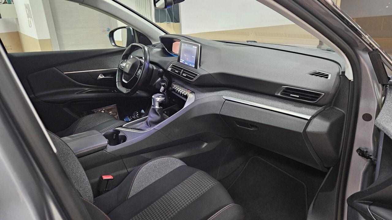 Peugeot 3008 BlueHDi 120 S&S Business