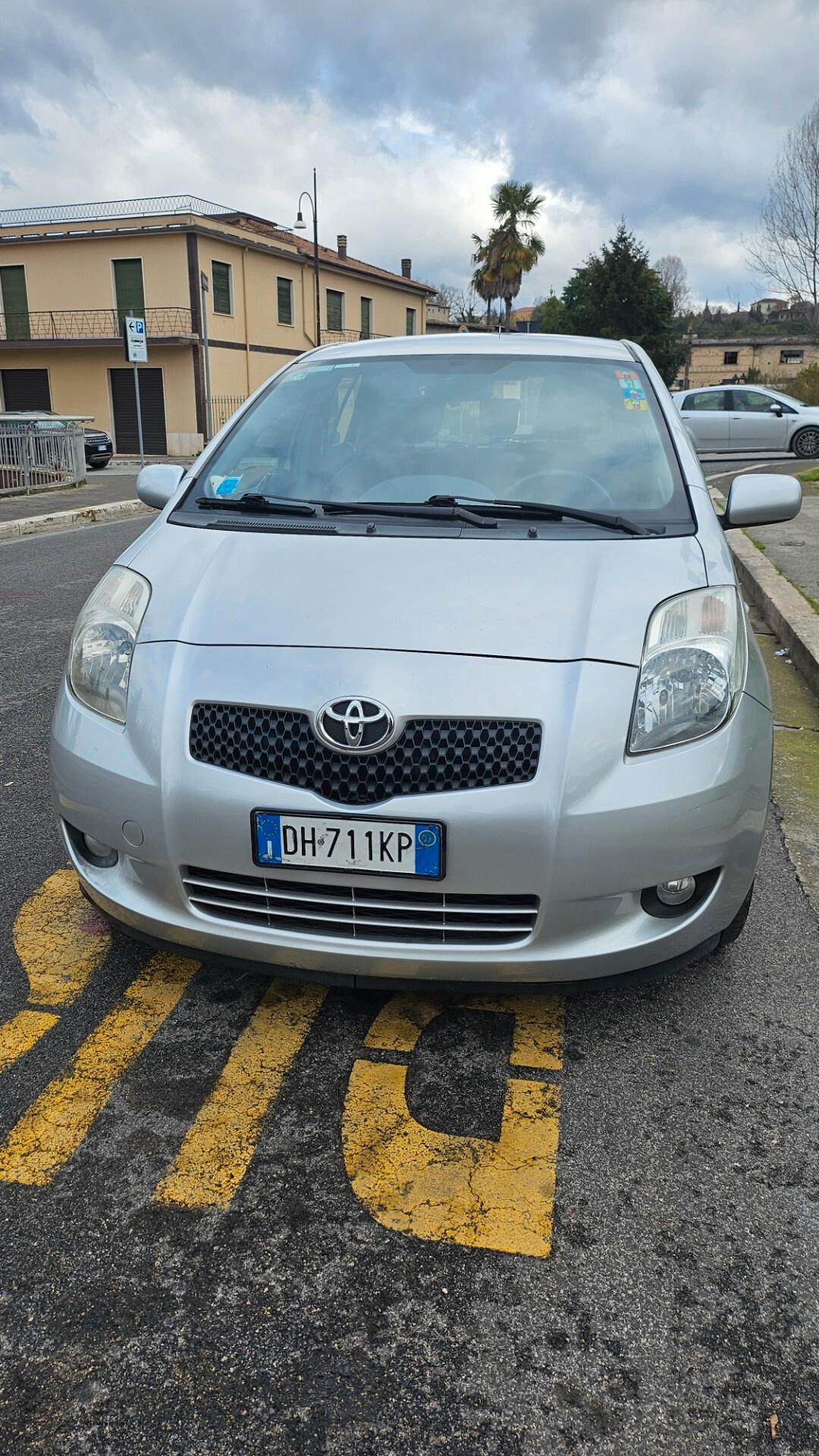 Toyota Yaris Unico proprietario