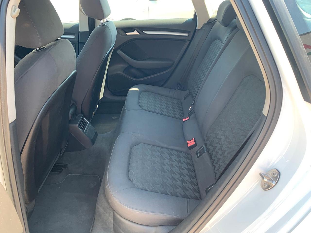 Audi A3 SPB 1.6 TDI clean diesel Ambition