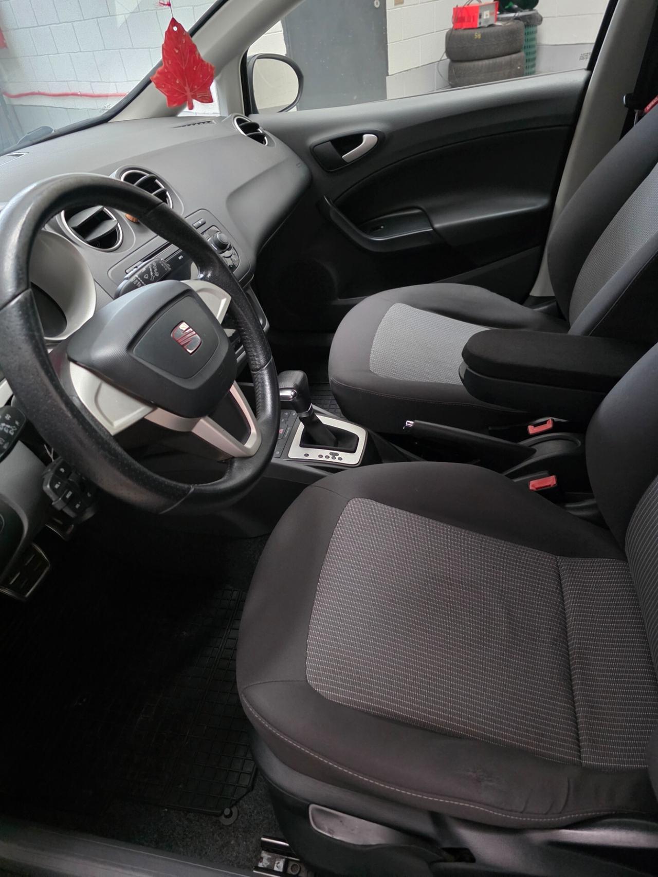 Seat Ibiza 1.2 TSI DSG 5 porte NEOPATENTATI