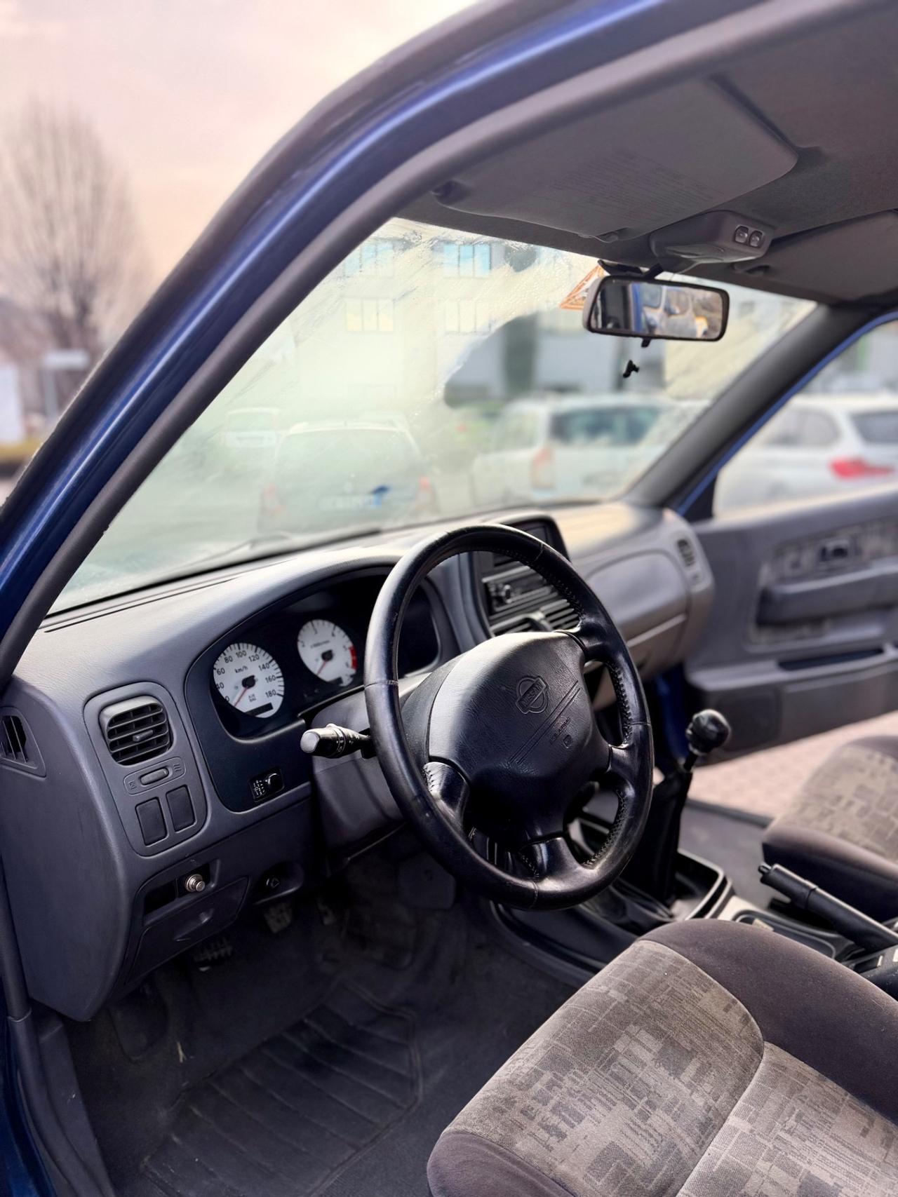 Nissan navara d22 pick up motore a ingranaggi